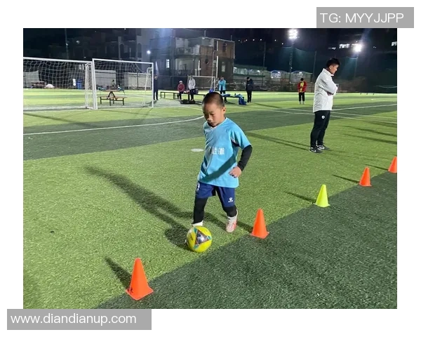 球星足球趣味挑战赛：超强技巧与疯狂创意的终极碰撞